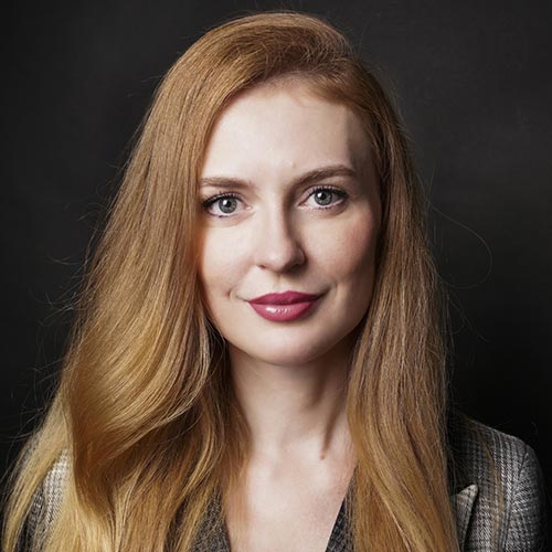 Оленка Браво